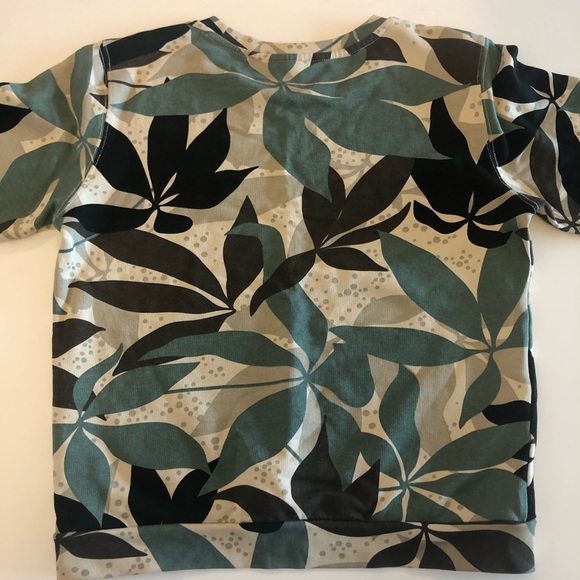 WESC Sweater - Picture 2 of 5